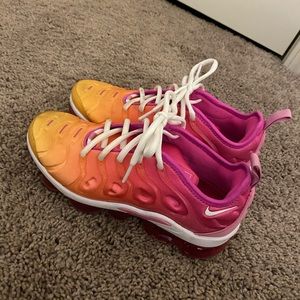 Nike Air VaporMax Plus Laser Fuchsia Psychic Pink